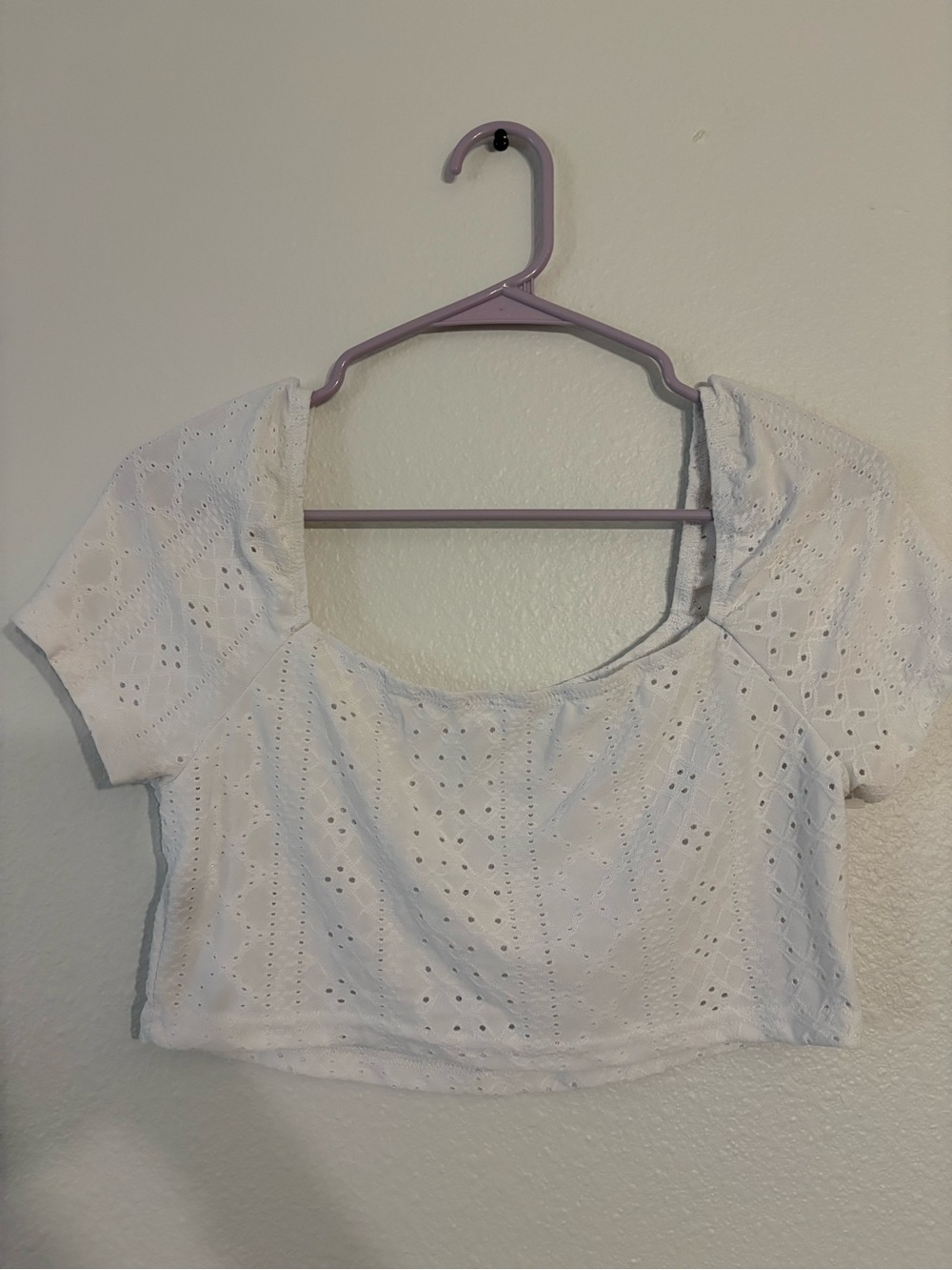 Women’s White Eyelet Patterned Crop Top